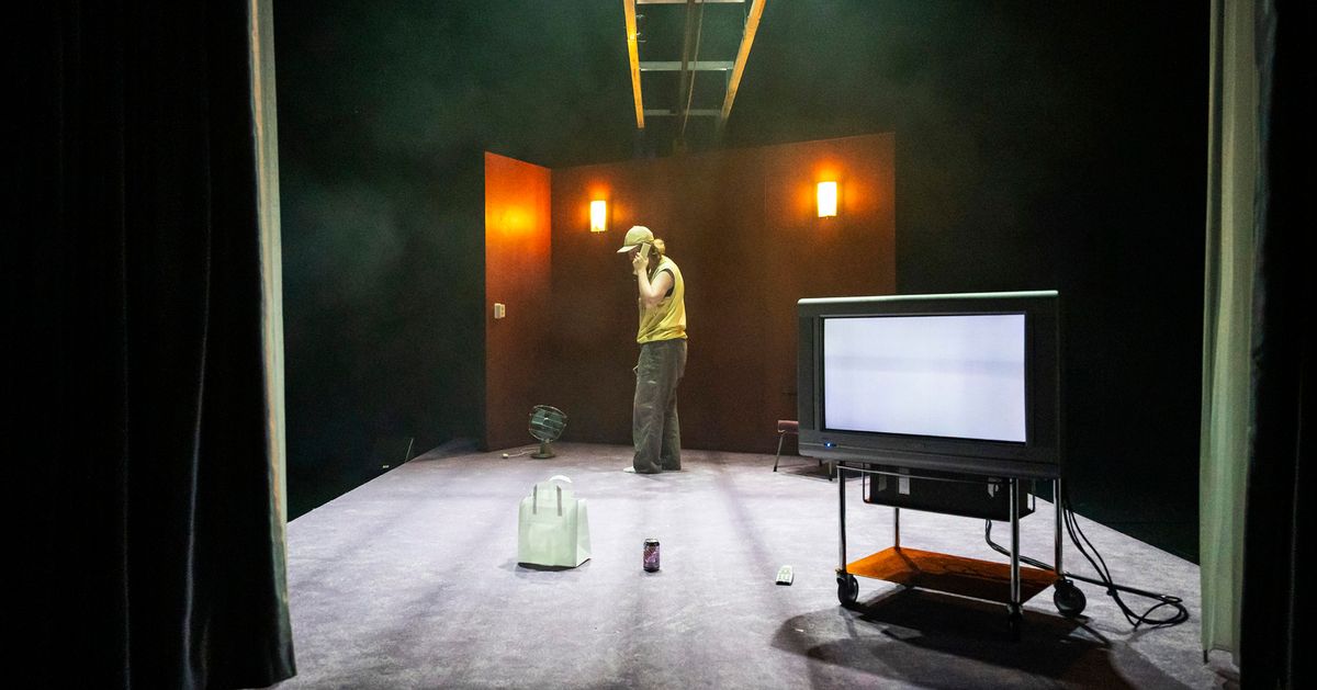 Junebug — Anna Verkouteren Jansen in Het Nationale Theater, Den Haag