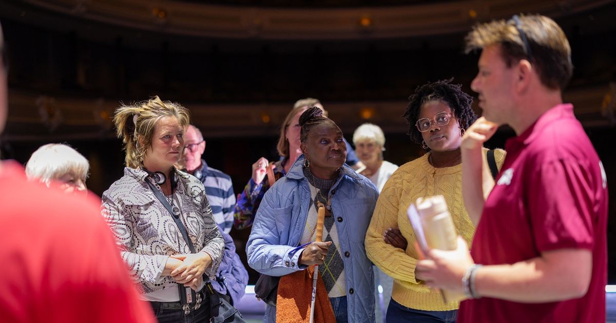 Bestel via deze link als je gebruik maakt van de voorzieningen voor blinden en slechtzienden in Het Nationale Theater, Den Haag